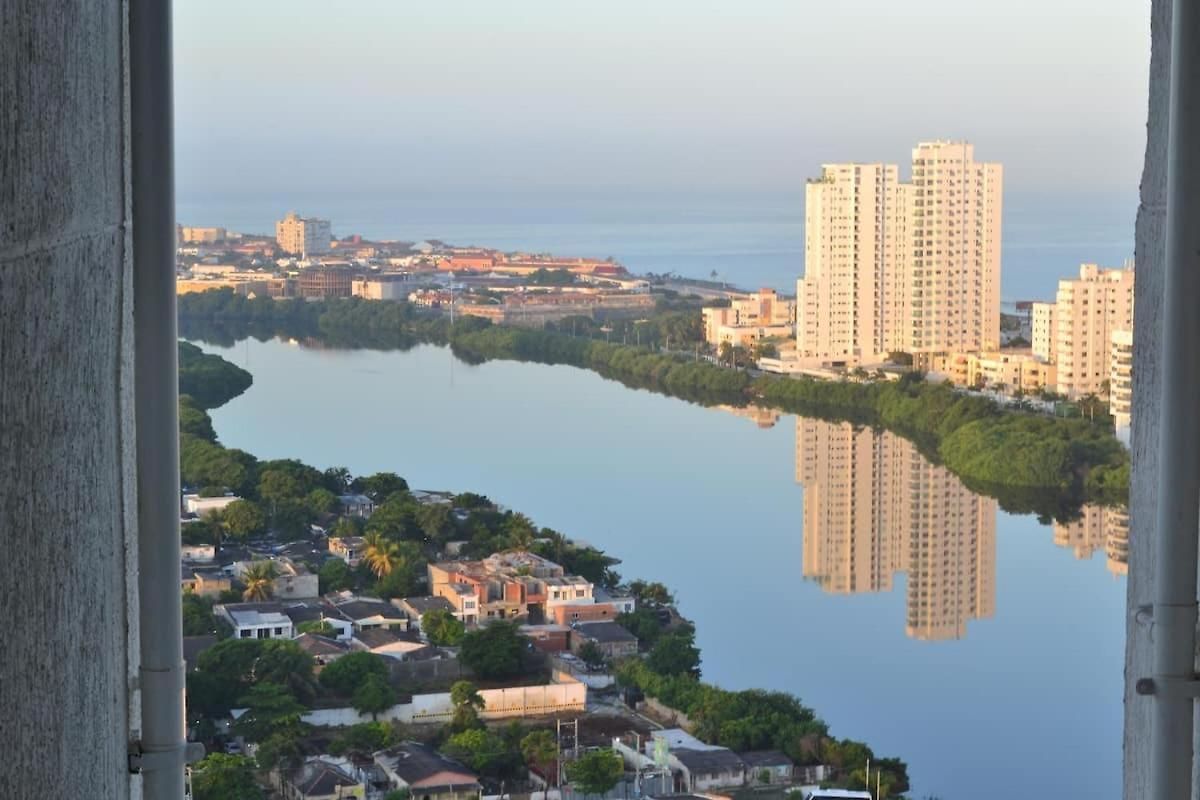 Beautiful At Cartagena's Front Apartamento